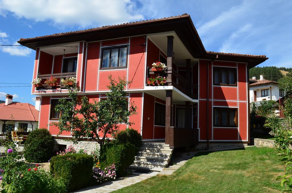 Guest House Lina Koprivshtitsa Luaran gambar